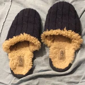 Navy ugg slippers